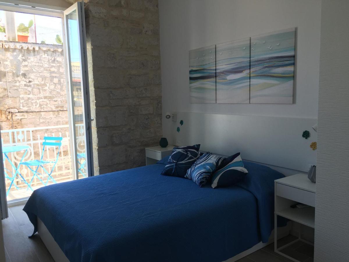 La Terrazza Sul Mare - Dimora Di Charme Daire Giovinazzo Dış mekan fotoğraf